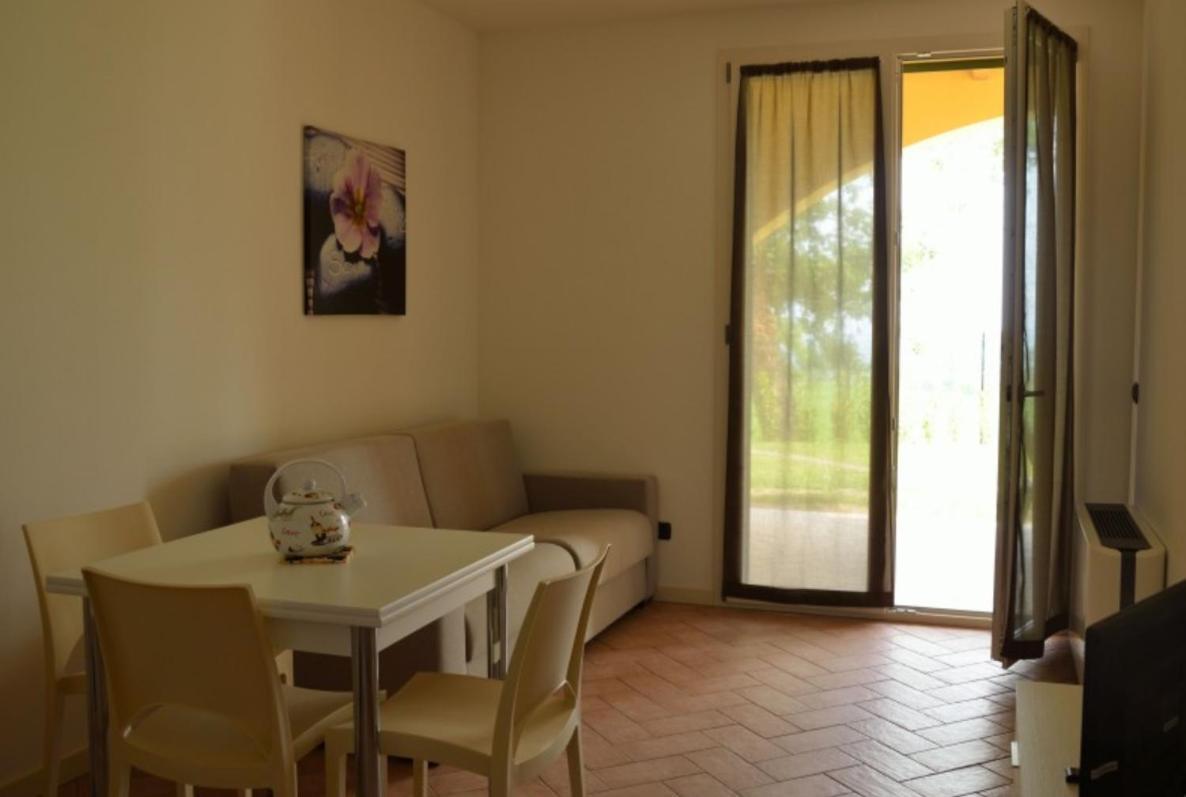Residence Karina Moniga del Garda Exteriör bild