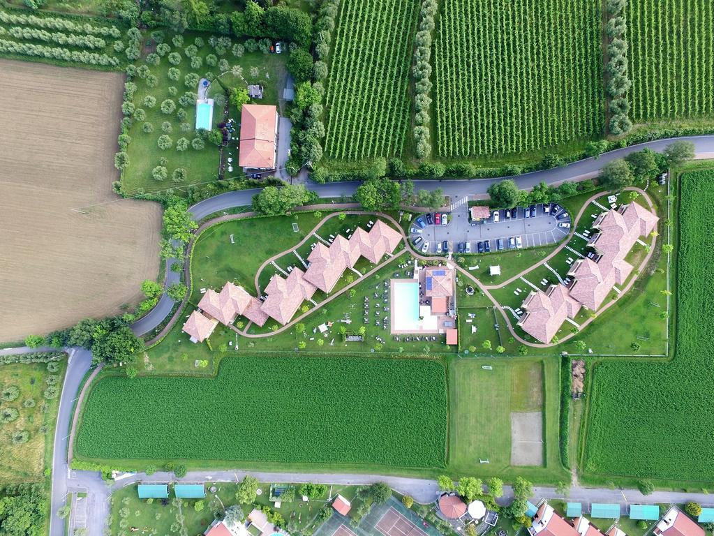 Residence Karina Moniga del Garda Exteriör bild