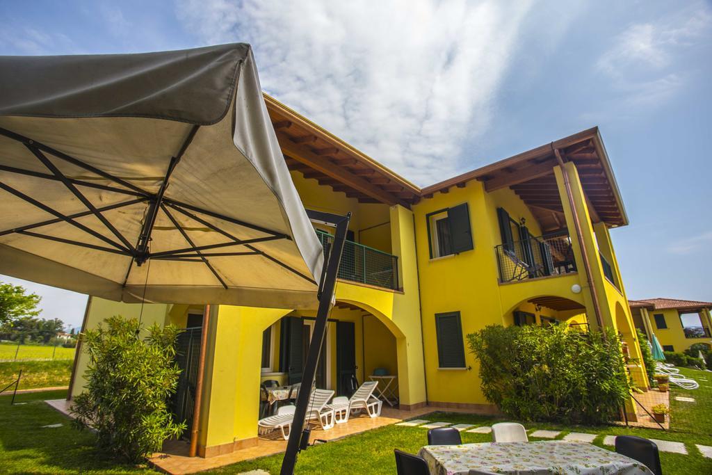 Residence Karina Moniga del Garda Exteriör bild