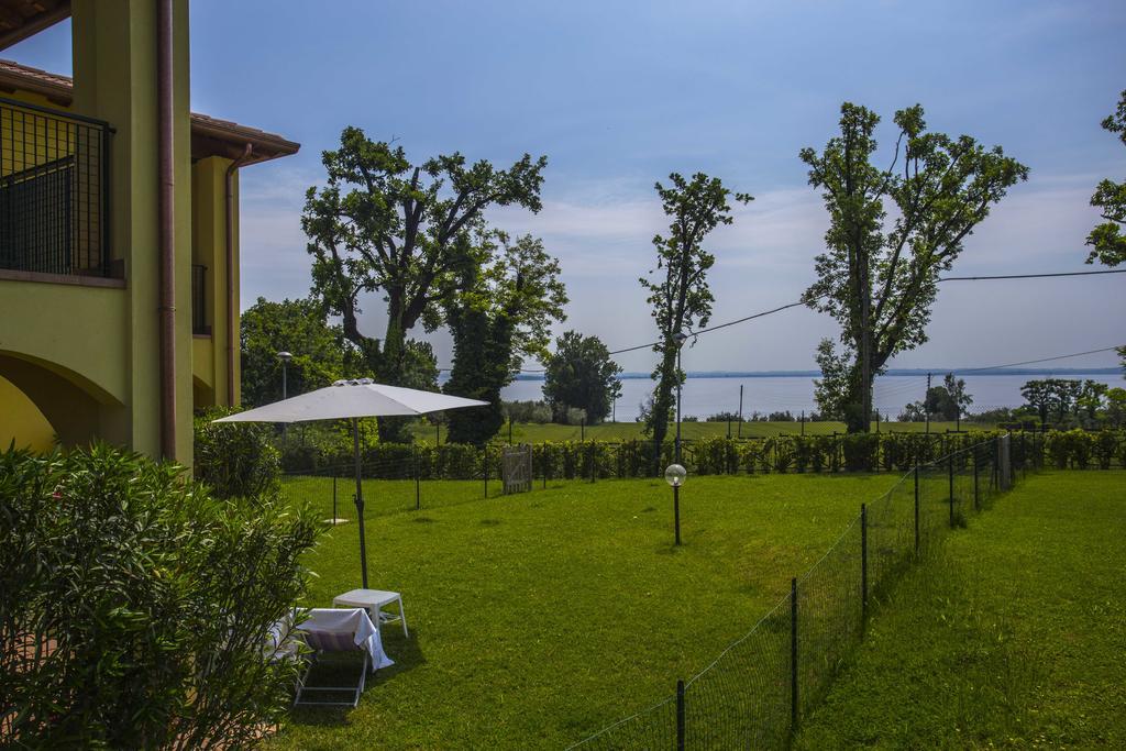 Residence Karina Moniga del Garda Exteriör bild