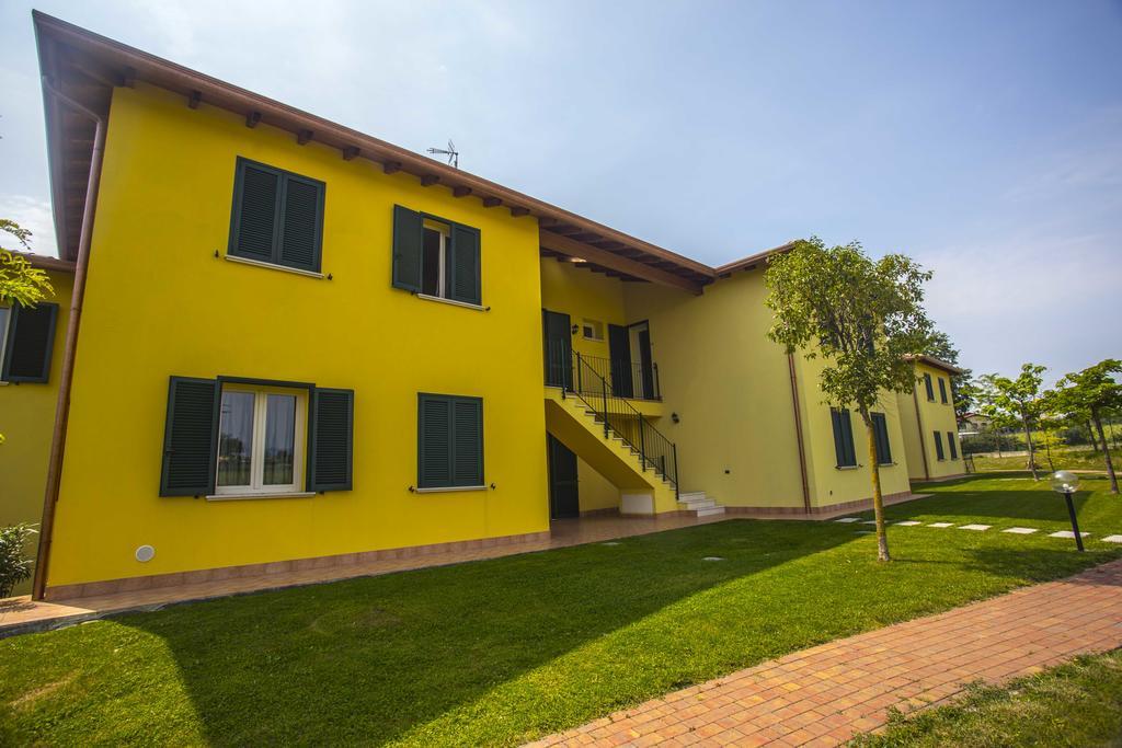 Residence Karina Moniga del Garda Exteriör bild