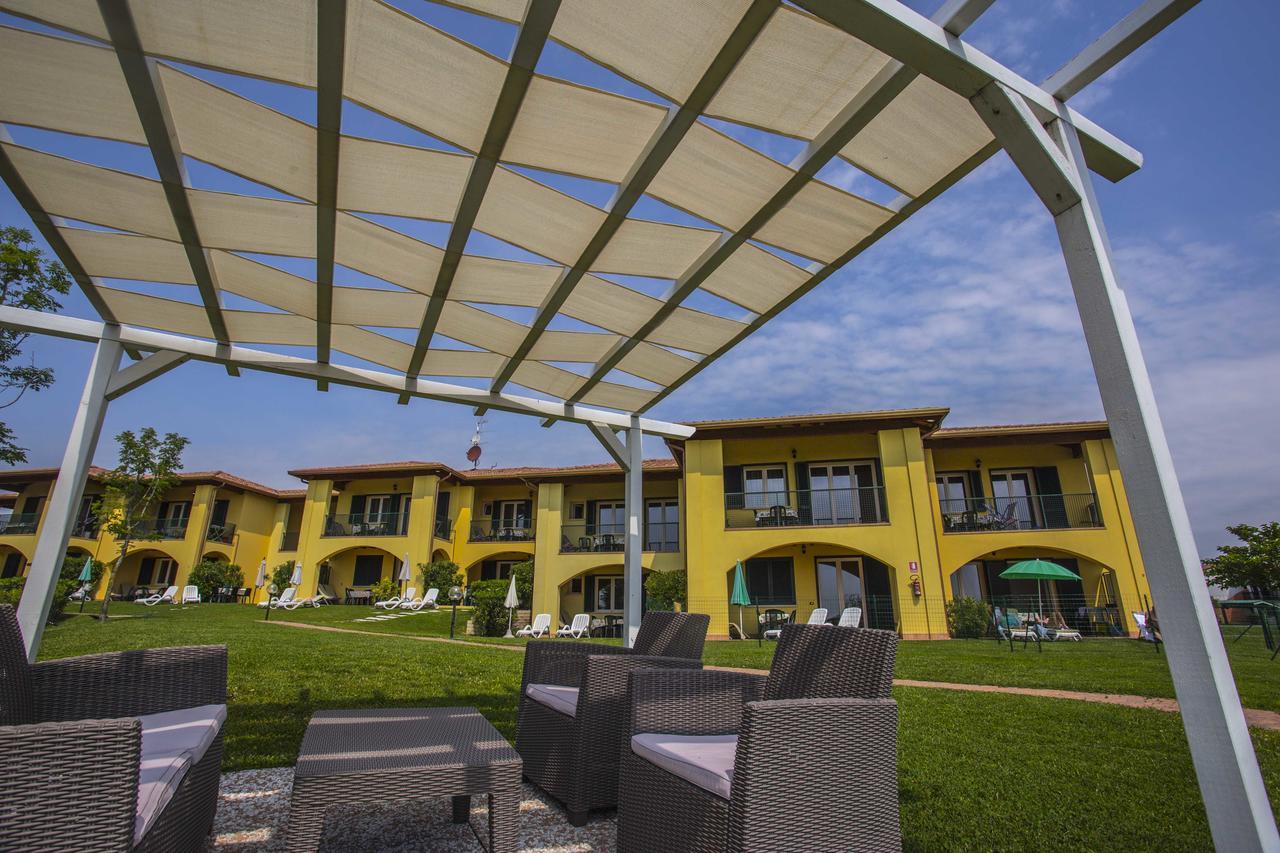 Residence Karina Moniga del Garda Exteriör bild