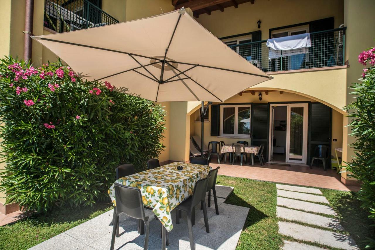 Residence Karina Moniga del Garda Exteriör bild