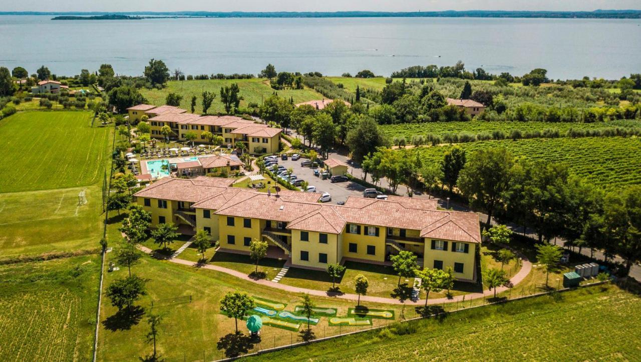 Residence Karina Moniga del Garda Exteriör bild