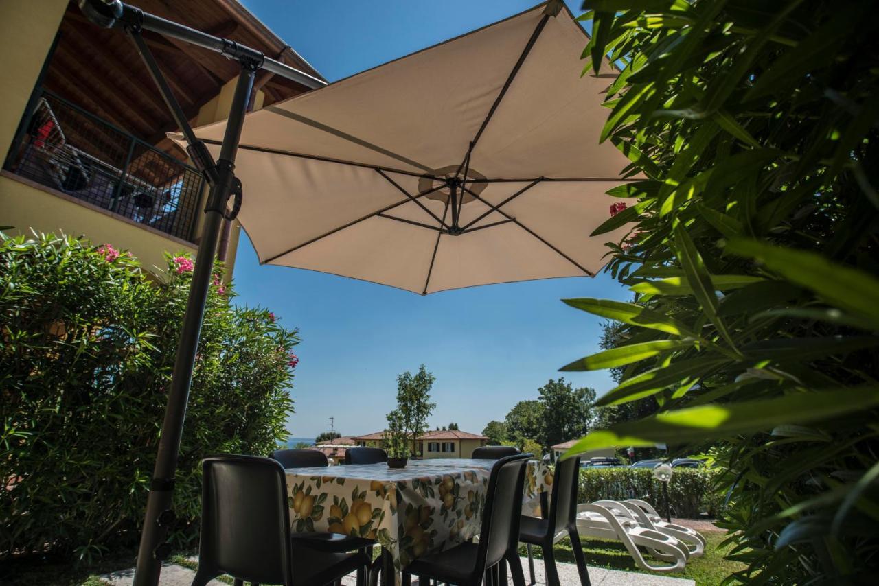 Residence Karina Moniga del Garda Exteriör bild